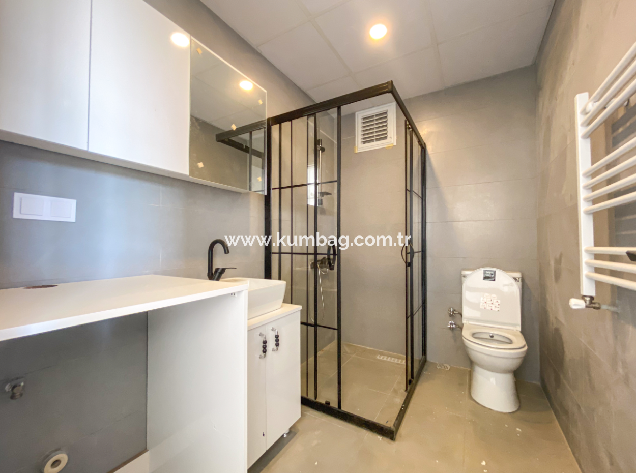 Luxus 1 1 Wohnung Zu Vermieten In Der Nähe Des Meeres In Einem Komplex Mit Kumbağ Pool