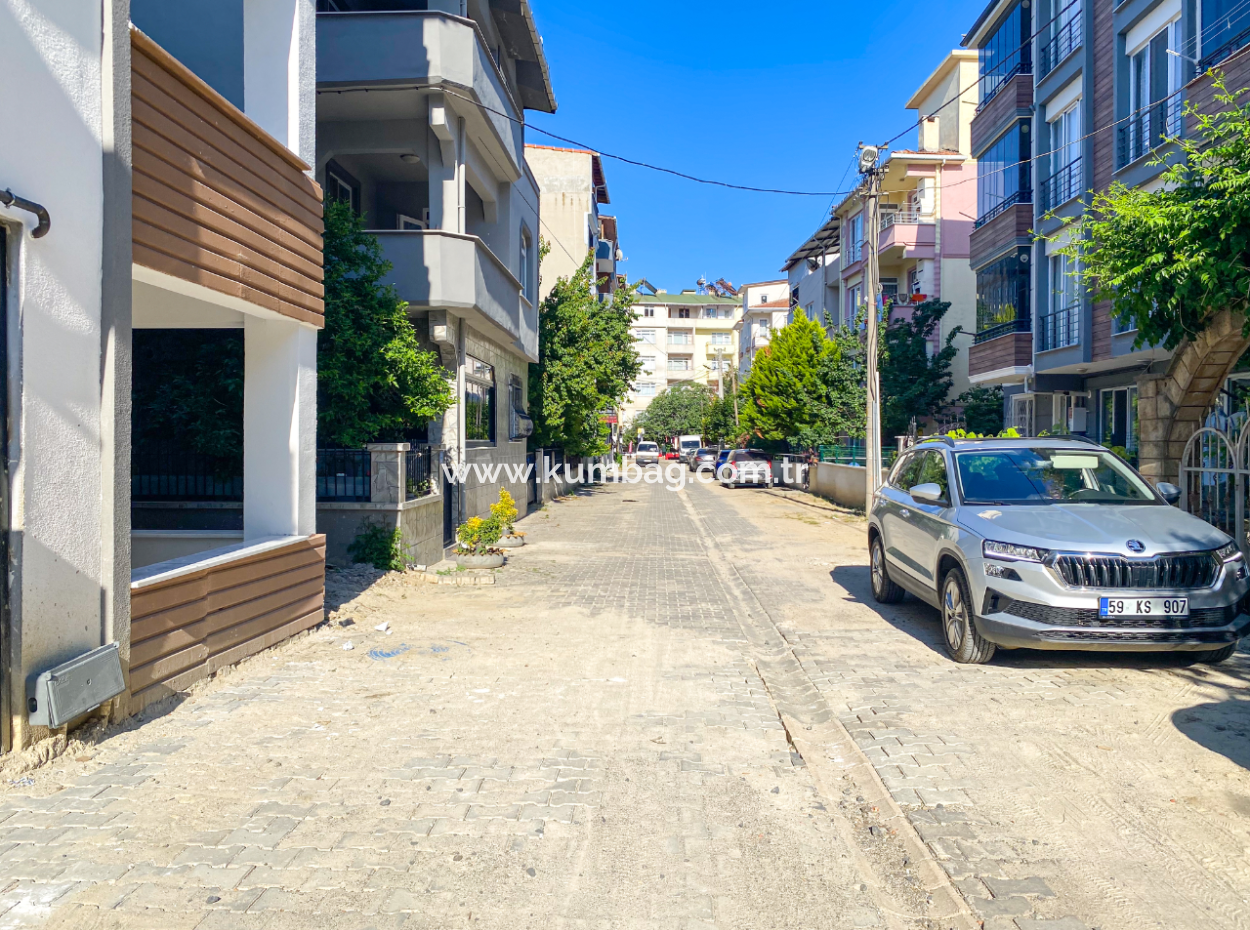 Brandneue 2 1 Wohnungen Mit Aufzug Zum Verkauf In Der Kumbağ Marktstrasse