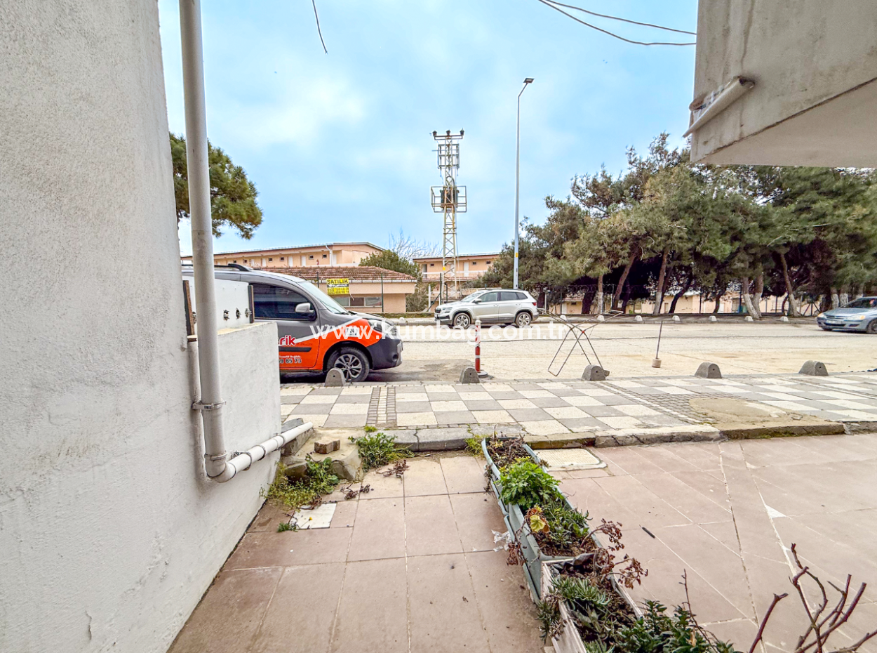 1 1 Wohnung Zum Verkauf Mit Garten Nahe Dem Meer In Der Kumbağ Hauptstrasse