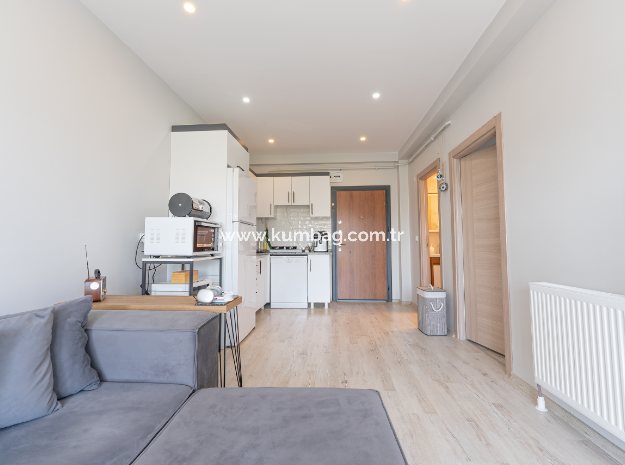 1 1 Wohnung Zum Verkauf In Einem Neuen Gebäude Mit Siedlung In Kumbağ, Nahe Der Strasse