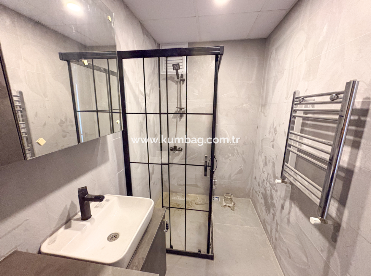 Luxus 2 1 Wohnungen Zum Verkauf In Kumbag Sea Side Komplex Mit Pool
