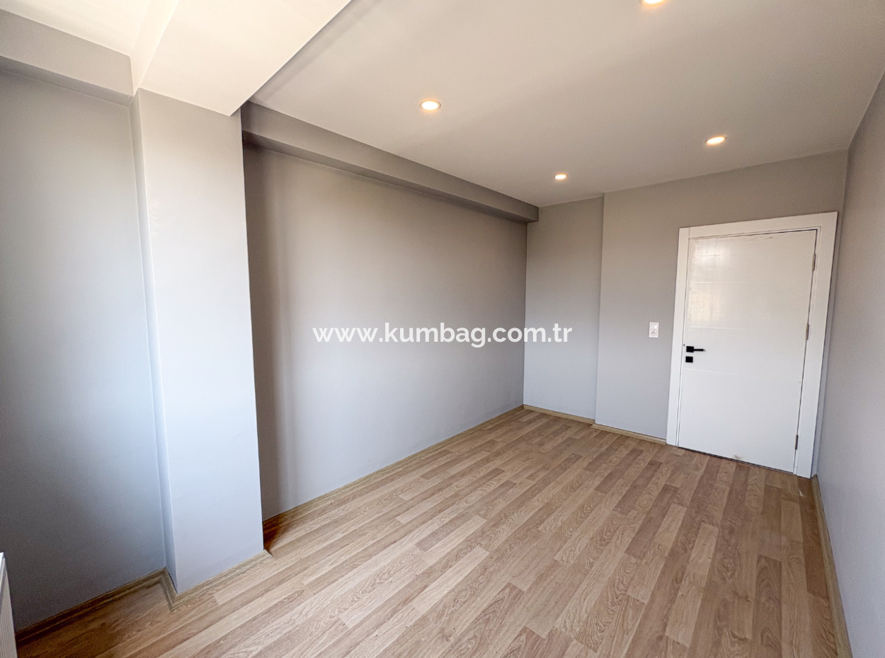 Luxus 2 1 Wohnungen Zum Verkauf In Kumbag Sea Side Komplex Mit Pool