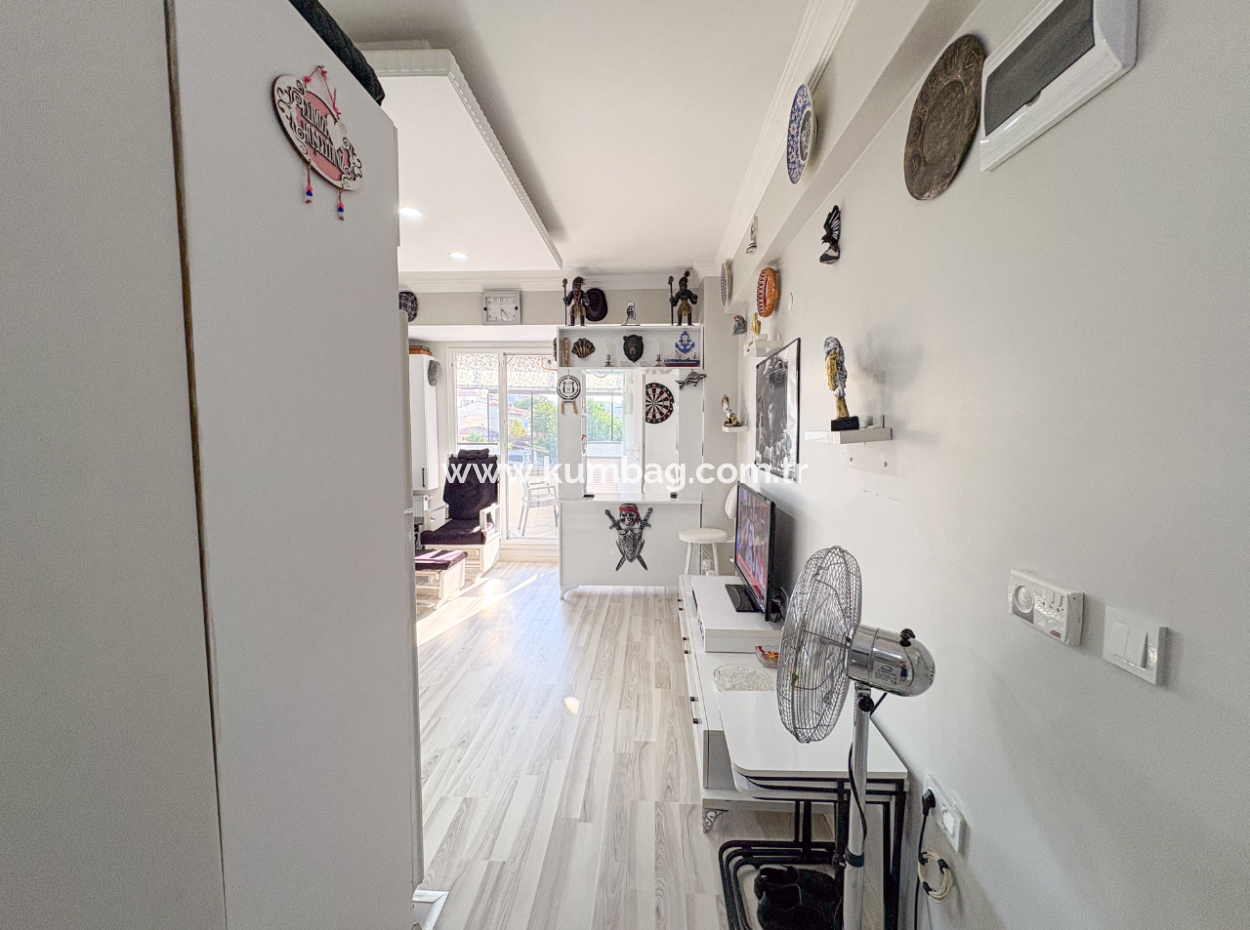 1 1 Wohnung Zum Verkauf In Einem Neuen Gebäude Mit Siedlung In Kumbağ, Möbliert In Der Strasse