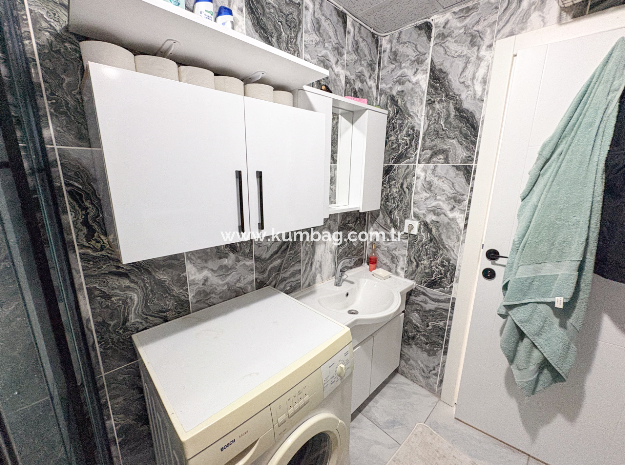 1 1 Wohnung Zum Verkauf In Einem Neuen Gebäude Mit Siedlung In Kumbağ, Möbliert In Der Strasse