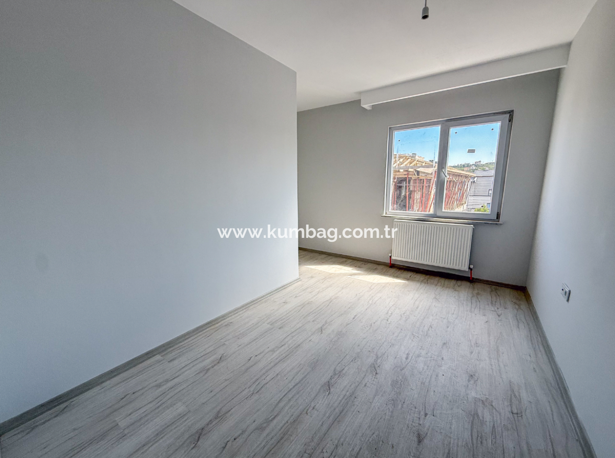 Geräumig Und Nahe Dem Meer, Neue Wohnung Zur Vermietung 2 1 Wohnungen Im Kumbağ Neubau