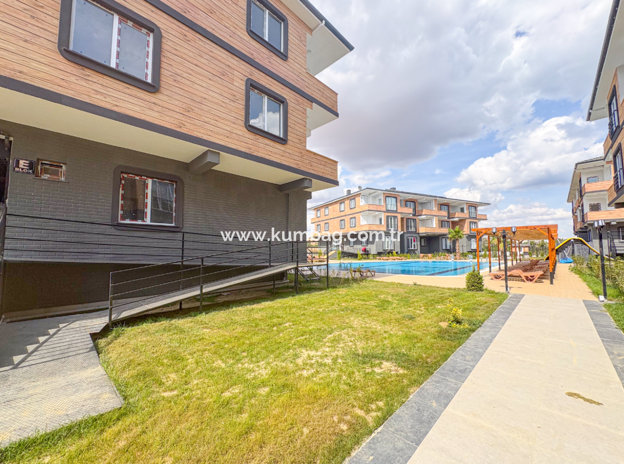 2 1 Wohnungen Zum Verkauf In Ova Kent 2 Komplex Mit Luxus-Pool In Kumbağ