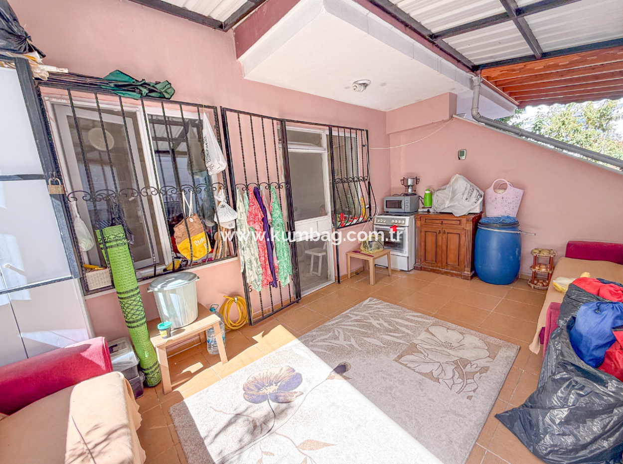 1 1 Wohnung Mit Garten Zum Verkauf An Zentraler Lage In Kumbağ