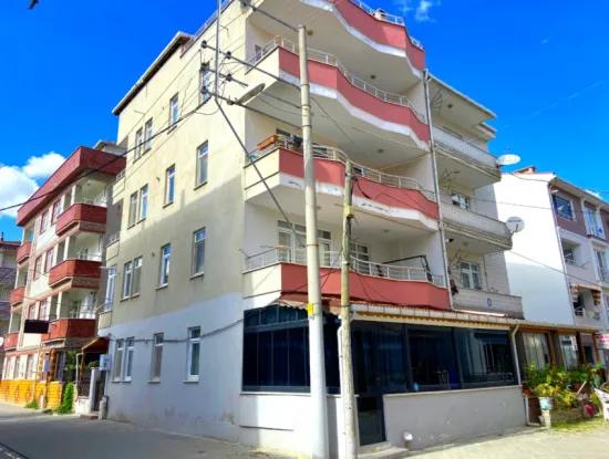 Kumbağ Pazar Sokaği Mevkii Eşyali Satilik 4+2 Daire