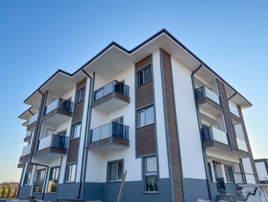 Neue Strasse Mit Pool 2 1 Wohnungen Zum Verkauf In Kumbagh