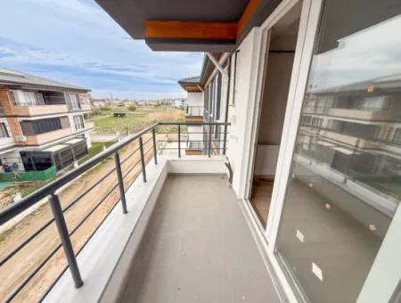 Luxus 1 1 Wohnungen In Der Nähe Des Meeres Und Der Strasse Im Kumbağ Pool Complex