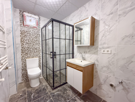 Ecke Zu Verkaufen In Einer Geschlossenen Wohnanlage Mit Pool Und Aquapark 2 1 Wohnung