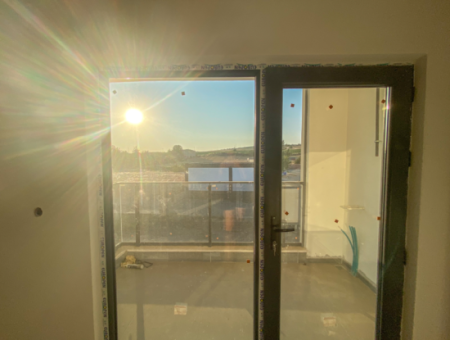 Neue Wohnungen Mit Pool 1 1 Zum Verkauf Auf Der Strasse In Kumbagh