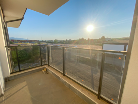 Neue Wohnungen Mit Pool 1 1 Zum Verkauf Auf Der Strasse In Kumbagh