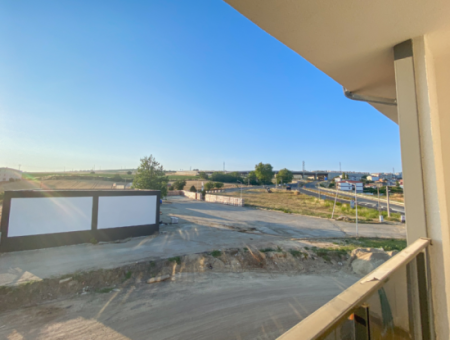 Neue Wohnungen Mit Pool 1 1 Zum Verkauf Auf Der Strasse In Kumbagh