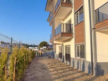 Neue Strasse Mit Pool 2 1 Wohnungen Zum Verkauf In Kumbagh