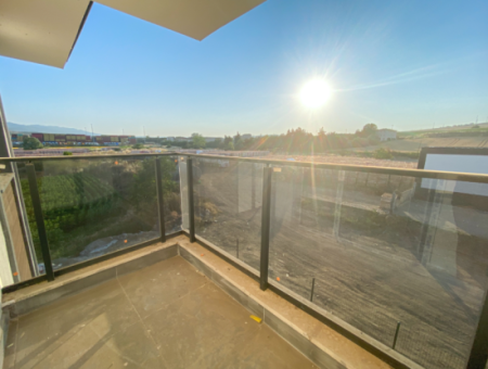 Neue Strasse Mit Pool 2 1 Wohnungen Zum Verkauf In Kumbagh
