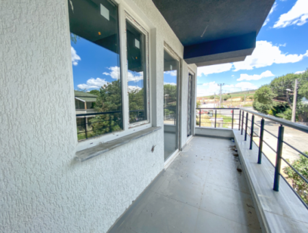 Luxus 2 1 Wohnungen Zum Verkauf In Kumbag Sea Side Komplex Mit Pool