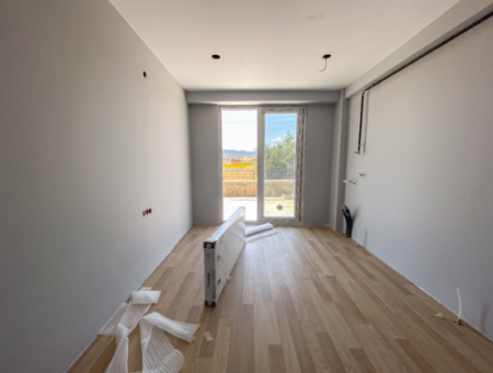 Luxus 1 1 Wohnungen Zum Verkauf In Kumbag Sea Side Komplex Mit Pool