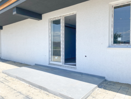 Luxus 1 1 Wohnungen Zum Verkauf In Kumbag Sea Side Komplex Mit Pool
