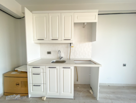 Luxus 1 1 Wohnung Zum Verkauf Mit Meerblick Garten In Zentraler Lage
