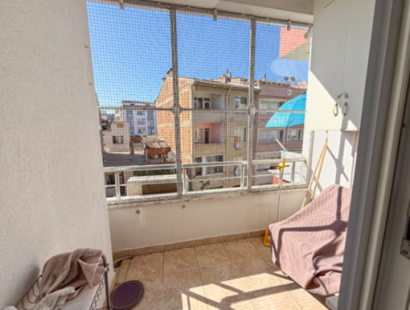 2 1 Wohnung Zum Verkauf Mit Doppelbalkon In Zentraler Lage In Ciftlikonu