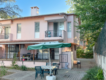  3 1 Villa Mit Garten Zu Verkaufen In Einem Komplex Direkt Am Meer In Kumbag