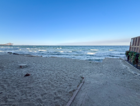  3 1 Villa Mit Garten Zu Verkaufen In Einem Komplex Direkt Am Meer In Kumbag