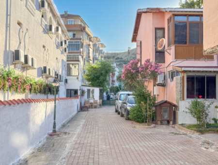  3 1 Villa Mit Garten Zu Verkaufen In Einem Komplex Direkt Am Meer In Kumbag