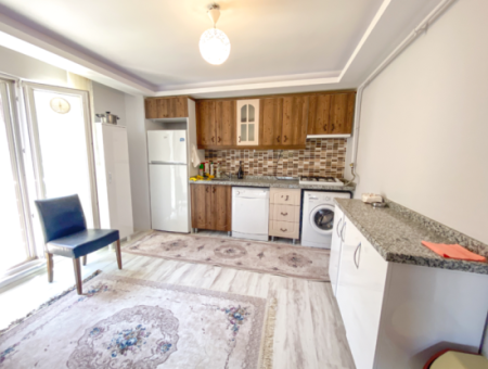 Möbliert 2 1 Wohnung Zum Verkauf Mit Meerblick Pool In Kumbag