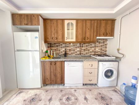 Möbliert 2 1 Wohnung Zum Verkauf Mit Meerblick Pool In Kumbag