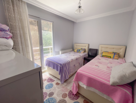 Möbliert 2 1 Wohnung Zum Verkauf Mit Meerblick Pool In Kumbag