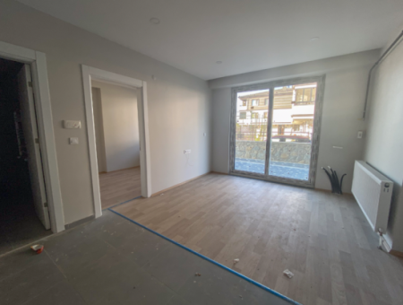Luxus 1 1 Wohnungen Zum Verkauf In Der Nähe Des Meeres In Einem Komplex Mit Kumbag Pool