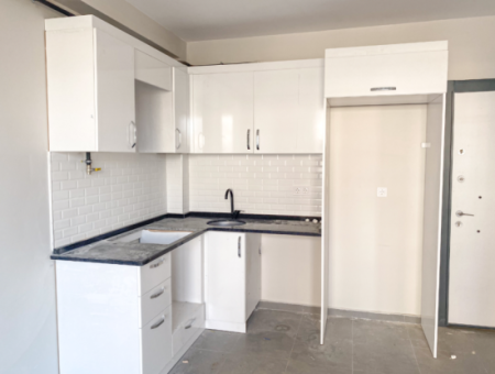 Luxus 1 1 Wohnungen Zum Verkauf In Der Nähe Des Meeres In Einem Komplex Mit Kumbag Pool