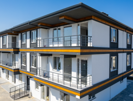 Luxus 2 1 Wohnungen Zum Verkauf In Kumbag Sea Side Komplex Mit Pool