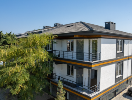 Luxus 2 1 Wohnungen Zum Verkauf In Kumbag Sea Side Komplex Mit Pool