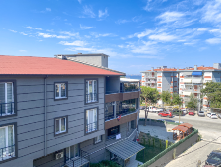 2 1 Wohnung Zum Verkauf In Kumbag, Ganz In Der Nähe Des Meeres