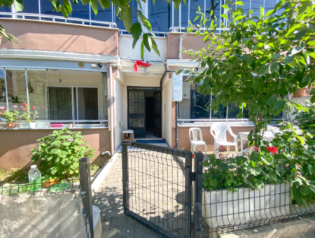 2 1 Wohnung Zum Verkauf In Kumbag, Ganz In Der Nähe Des Meeres