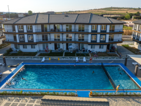 Luxus 2 1 Wohnungen Zu Vermieten In Der Nähe Des Meeres In Kumbağ Komplex Mit Pool