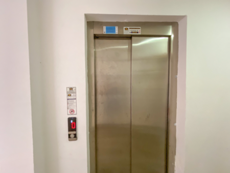 1 1 Wohnung Zum Verkauf Mit Wohnmöbeln In Zentraler Lage In Kumbagh