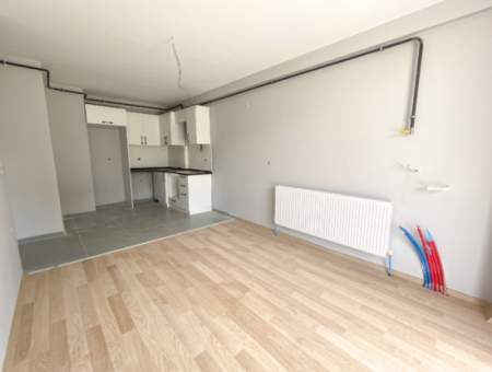 Luxus 1 1 Wohnungen Zum Verkauf In Kumbag Sea Side Komplex Mit Pool