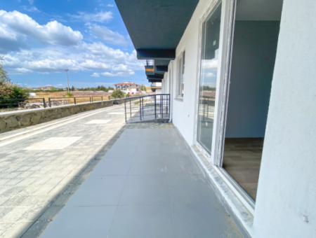Luxus 1 1 Wohnungen Zum Verkauf In Kumbag Sea Side Komplex Mit Pool