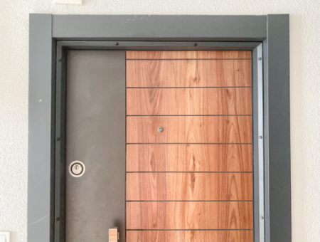 1 1 Wohnung Zum Verkauf Mit Möbliertem Garten In Neubau In Der Nähe Der Kumbağ Pazar Strasse
