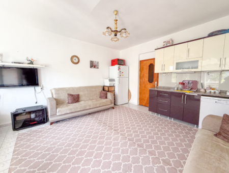 2 1 Wohnung Zum Verkauf In Kumbag, Ganz In Der Nähe Von Gundal Beach