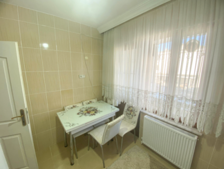 Voll Möblierte 2 1 Wohnung Zu Vermieten In Kumbag, Ganz In Der Nähe Des Meeres