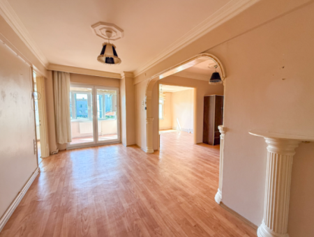 2 1 Wohnung Zu Verkaufen Am Meer In Altinova