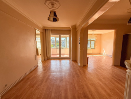 2 1 Wohnung Zu Verkaufen Am Meer In Altinova