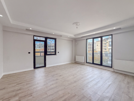 Luxus Sehr Geräumige 2 1 Wohnung Zu Vermieten In Neubau Im Stadtteil Atatürk 