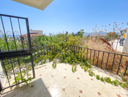4 1 Triplex Villa Zum Verkauf Mit Grosser Terrasse Mit Meerblick In Kumbağ