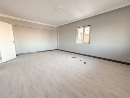 Sehr Geräumige 3 1 Wohnung Zu Vermieten In Zentraler Lage In Altinova