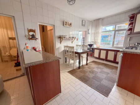 3 1 Wohnung Zum Verkauf Sehr Gross Mit Doppelgarten In Der Kumbağ Marktstrasse 